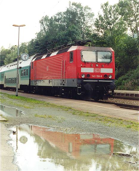  143 156