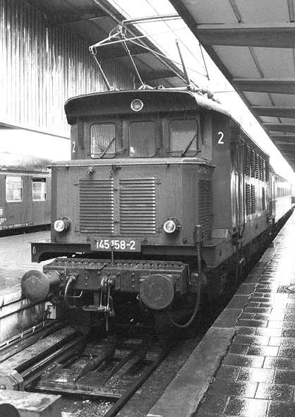 145 158