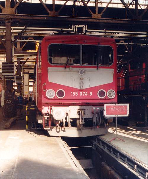  155 074