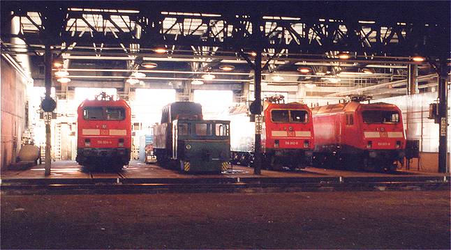  156 002 - 004