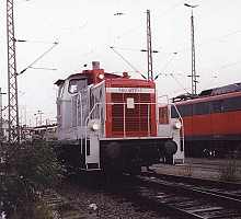 760 877