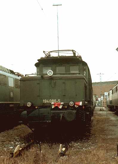  194 086