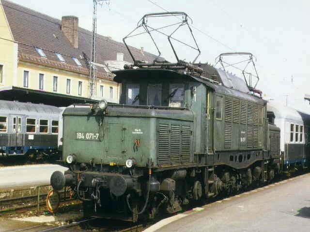  194 071