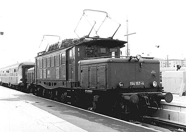  194 157