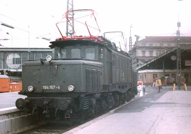  194 157