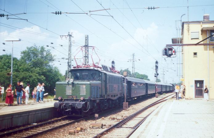  E 94 192