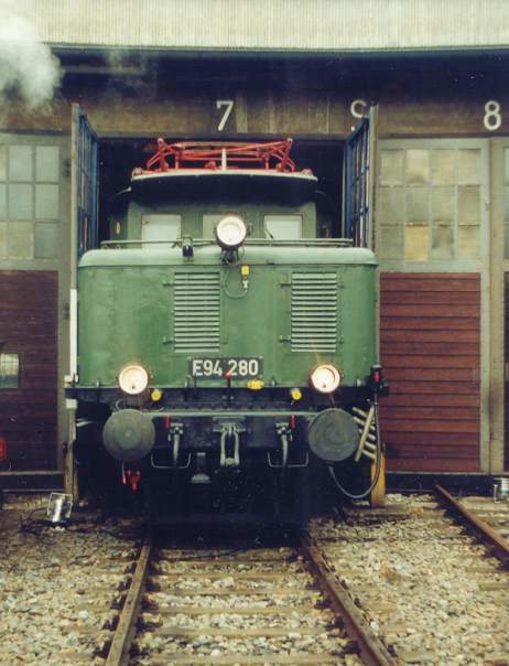  E 94 280